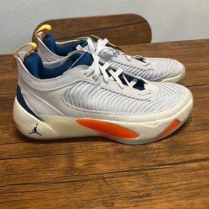 Jordan Luka 1 size 9.5 men DR9830-074
